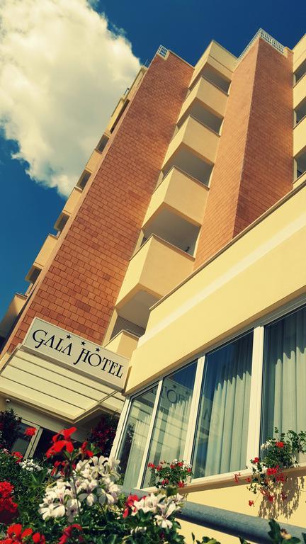 ホテル ガラ ペザロ エクステリア 写真